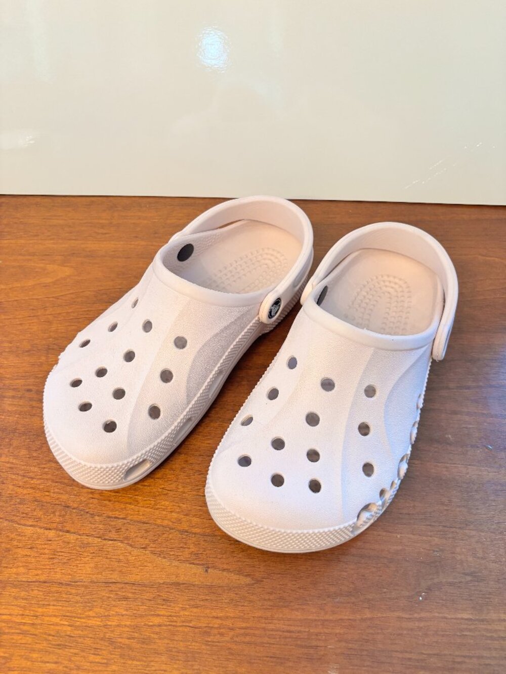 Crocs Adult Baya Clogs, Barely Pink, W7/M5